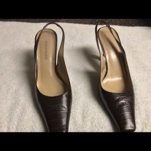 Karen Scott heels, brown in color